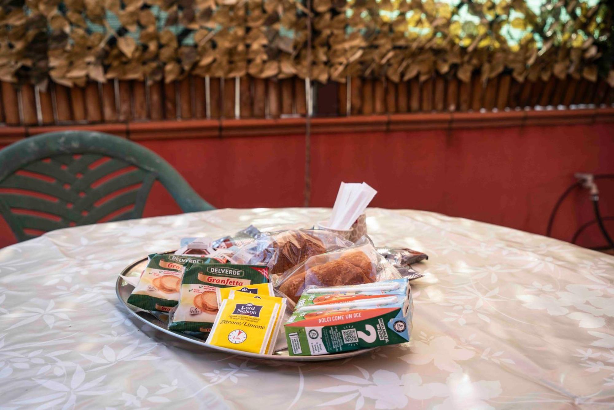 B&B Benny San Marco Evangelista Exterior photo